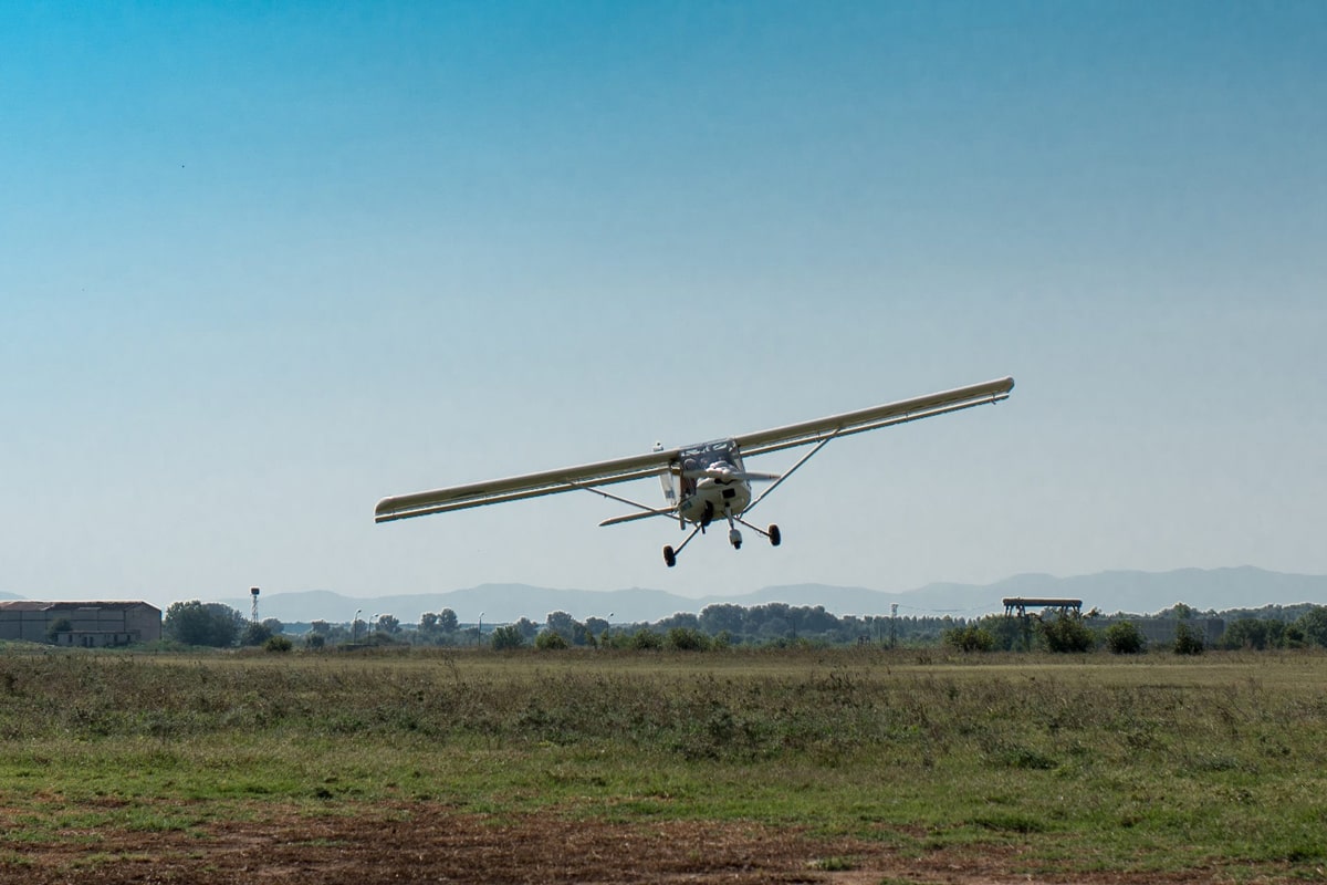Обучение на пилоти на ултралеки самолети